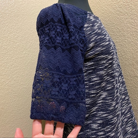 Anthropologie sz M Postmark too with lace sleeves - Picture 5 of 5